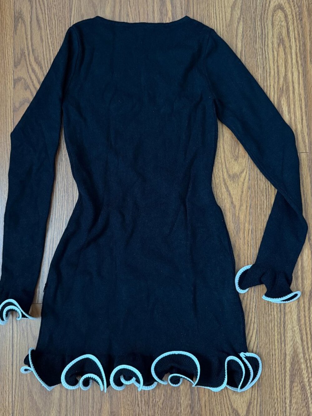 Commense Contrast Ruffle Slim Dress - NWT